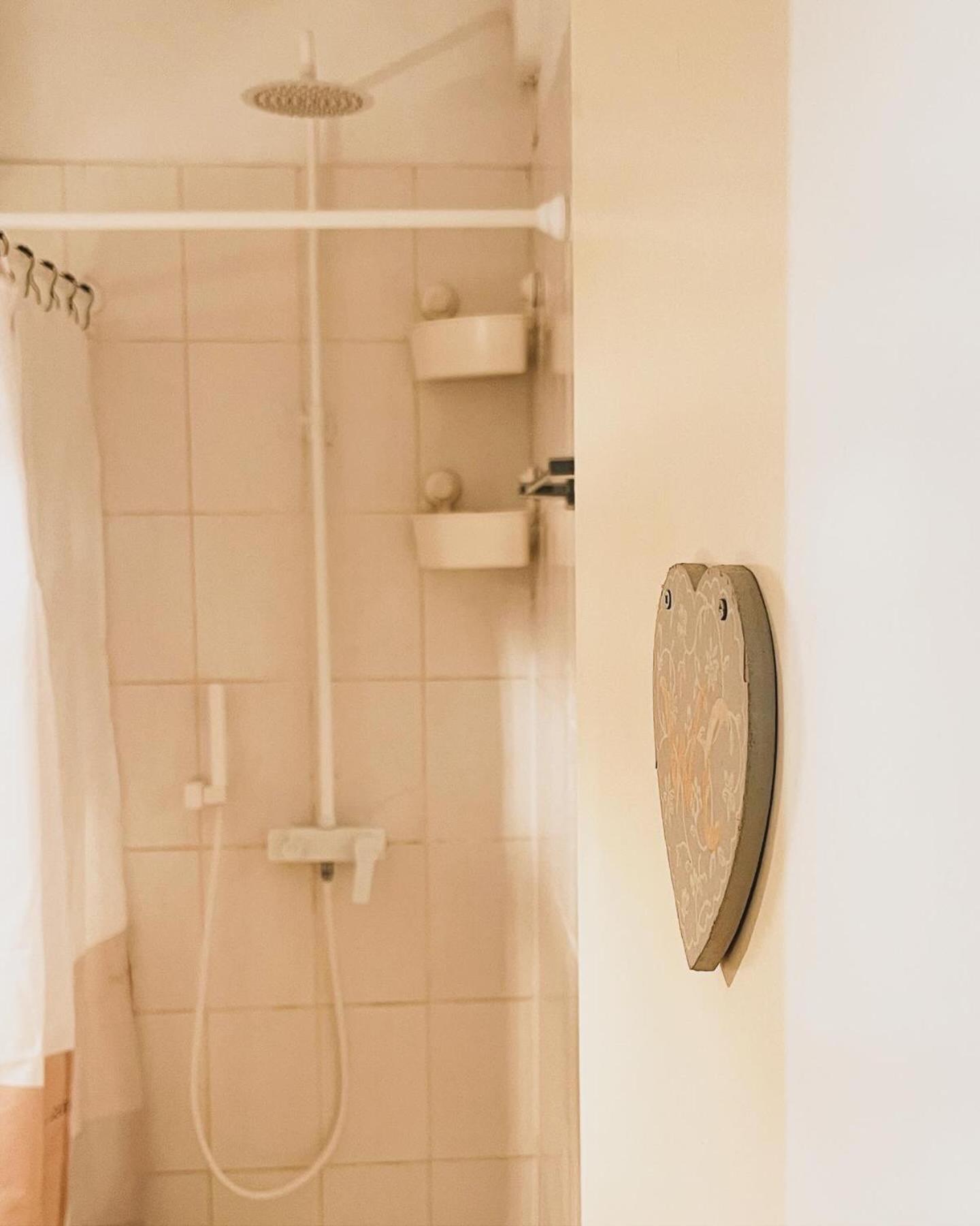 Lucy'S Guest House Skiathos Town Ngoại thất bức ảnh
